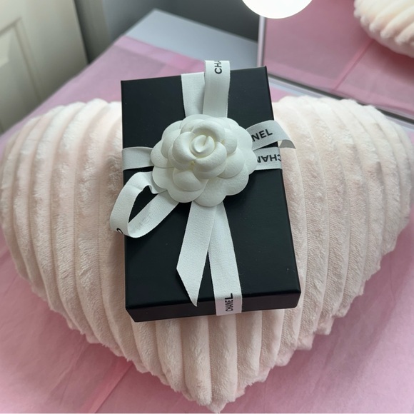 Chanel Pink Quilted Wallet - Picture 12 of 13